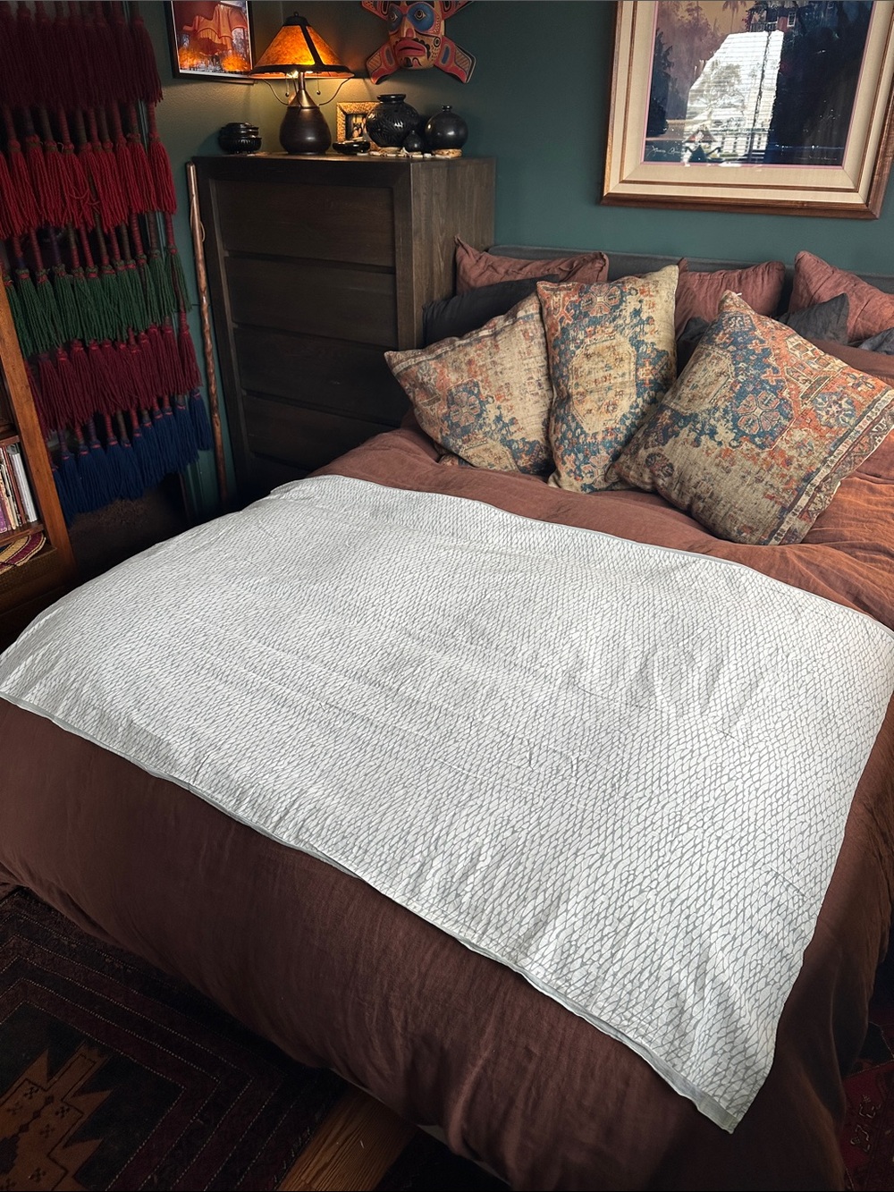Lightweight White Quilted Looking Unisex Sarong. Aloha resort wear. Bed Accent